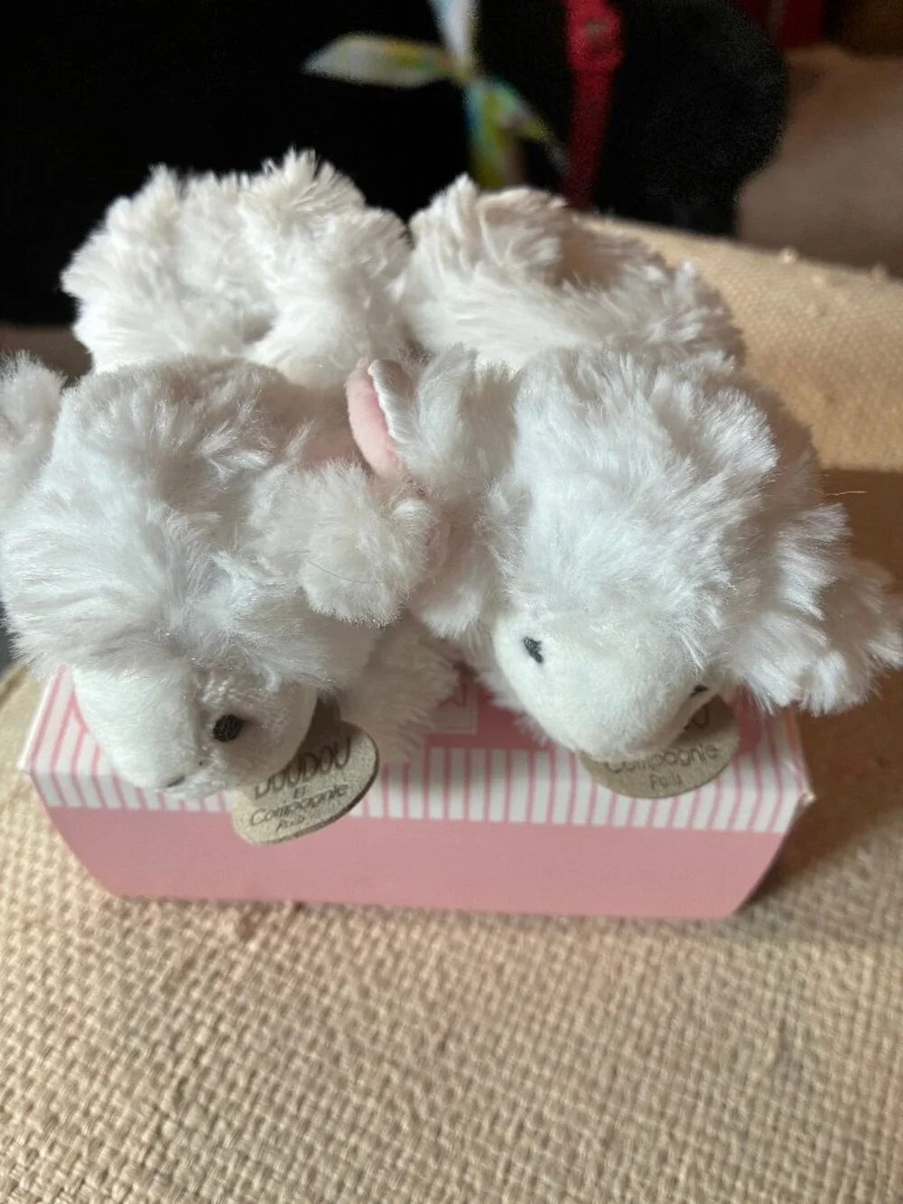Dou Dou Et Compagnie Paris Girls Lamb Rattle Booties  0-3 Months  New Open Box